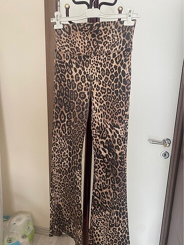 Leoparlı tayt pantolon