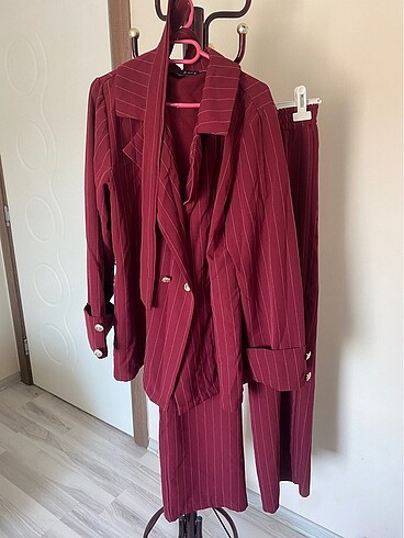 Bordo şık takım
