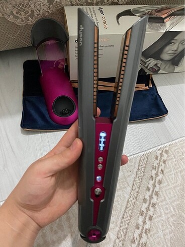 Dyson Dyson düzleştirici