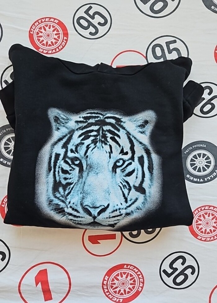 Kapşonlu sweat 10-11 yaş  - Görsel 3