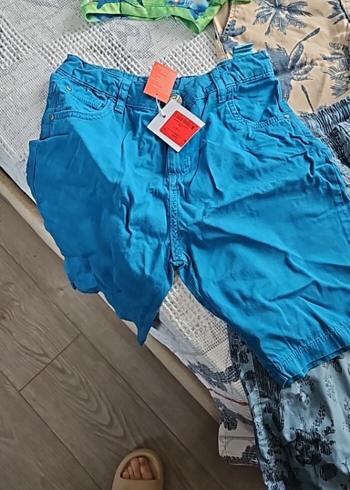 9-10 yaş şort 3 adet ve mayo  - Görsel 2