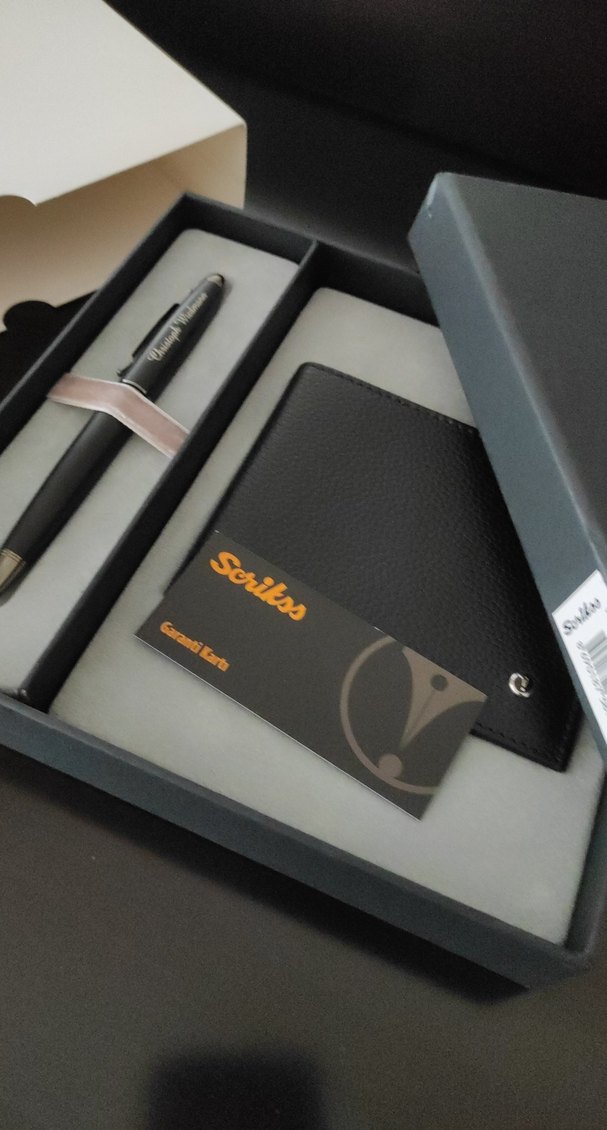 Scrikss Siyah Dolma Kalem ve Cüzdan Seti
sıfır orijinal kutusund - Görsel 2