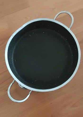 Parlak Siyah Kulplu Tencere - Görsel 2