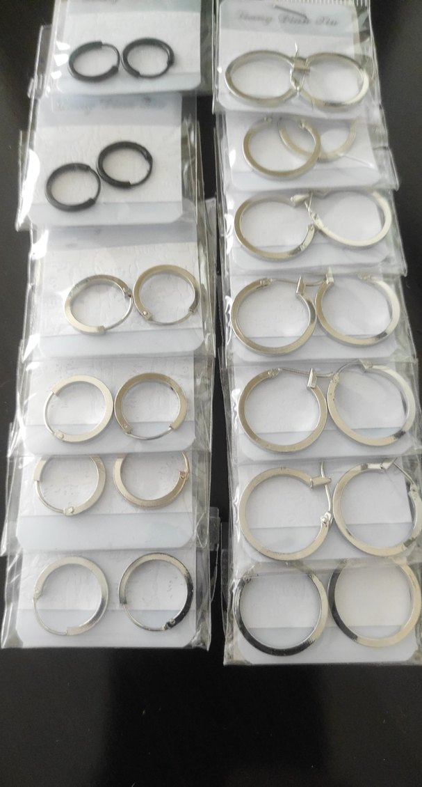 Siyah Ve Gümüş Rengi Kadın Küpeler 13 Çift - Görsel 3