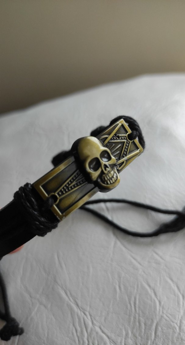 Altın Renkli Kafatası Detaylı Erkek Deri Bileklik - Görsel 3