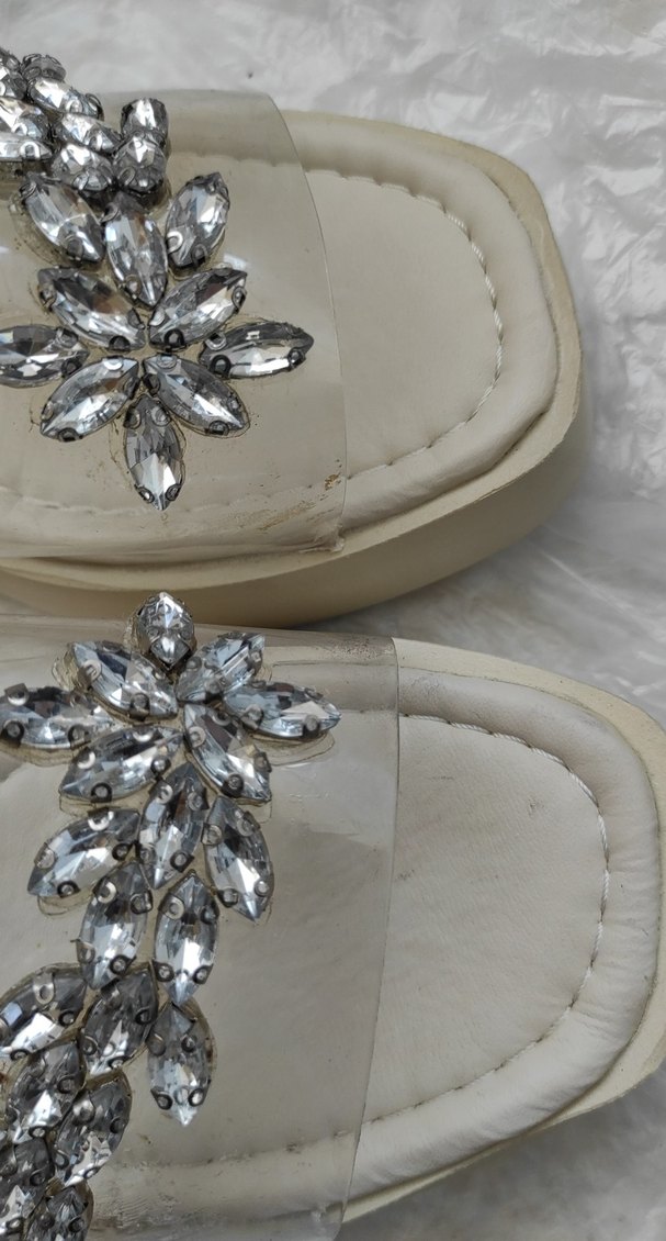 39 numara Bambi  Payetli Dolgu Topuklu Kadın Terlik sıfır gibi - Görsel 5