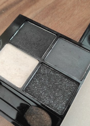 Maybelline Up In Smoke Göz Farı Paleti - Görsel 5