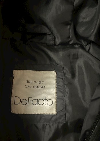 Erkek Çocuk Siyah Kapüşonlu Fermuarlı Mont - Görsel 6