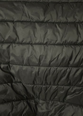 Erkek Çocuk Siyah Kapüşonlu Fermuarlı Mont - Görsel 11