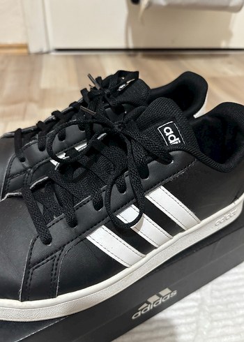 Adidas Siyah Beyaz Spor Ayakkabı - Görsel 7