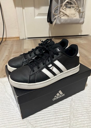 Adidas Siyah Beyaz Spor Ayakkabı - Görsel 2