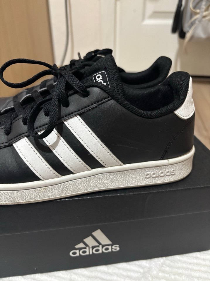 Adidas Siyah Beyaz Spor Ayakkabı - Görsel 4