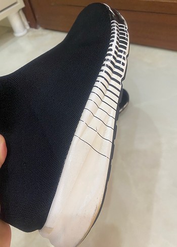 Nike Erkek zara çok rahat bi ayakkabı