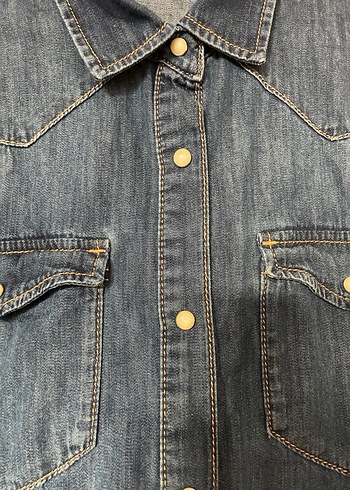 Düğmeli Mavi Denim Kadın Gömlek - Görsel 4