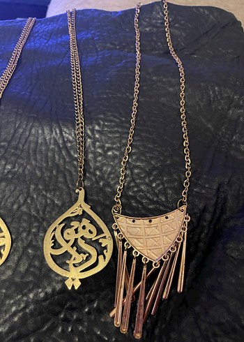 Altın Renk Zincir Detaylı Midi Kolye - Görsel 4