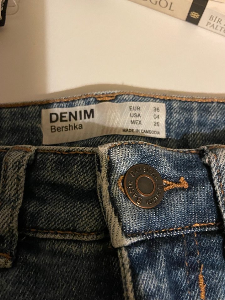 Kadın Gri Bel Detaylı Dar Kesim Denim Pantolon - Görsel 3