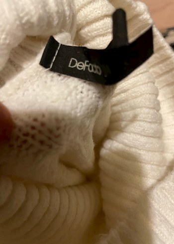 Beyaz Örgü Boğazlı Kadın Kazak - Görsel 3