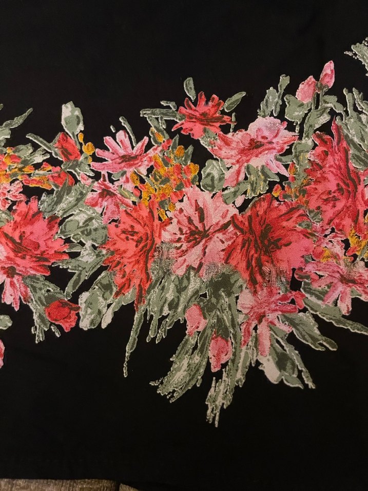 Çiçek Desenli Siyah Uzun Kollu Bluz - Görsel 3