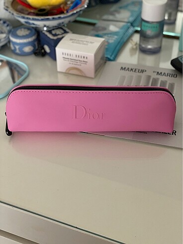 Dior Makyaj Çantası / kalemlik de olur