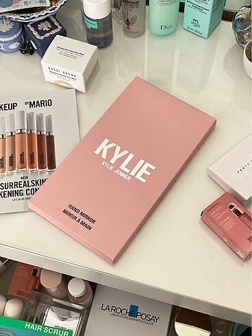 Beden pembe Renk Kylie Cosmetics Makyaj El Aynası