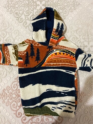 Polar sweatshirt