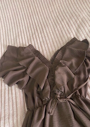 Volan Detaylı V Yaka Uzun Keten Elbise - Görsel 2