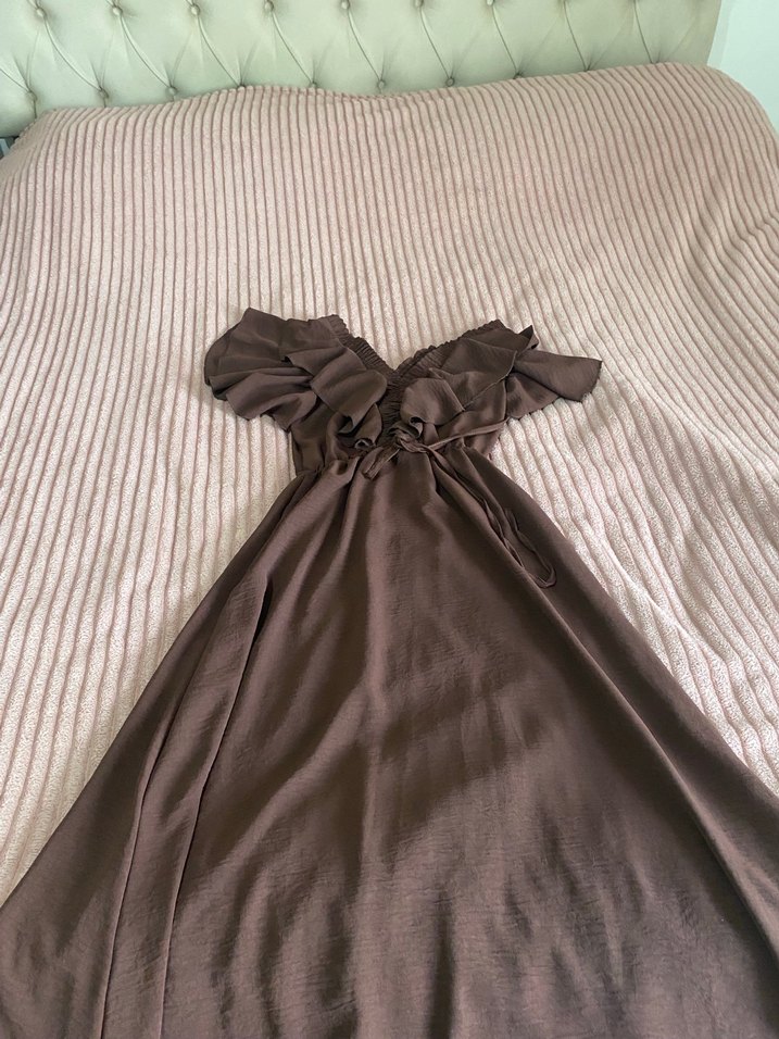 Volan Detaylı V Yaka Uzun Keten Elbise - Görsel 3