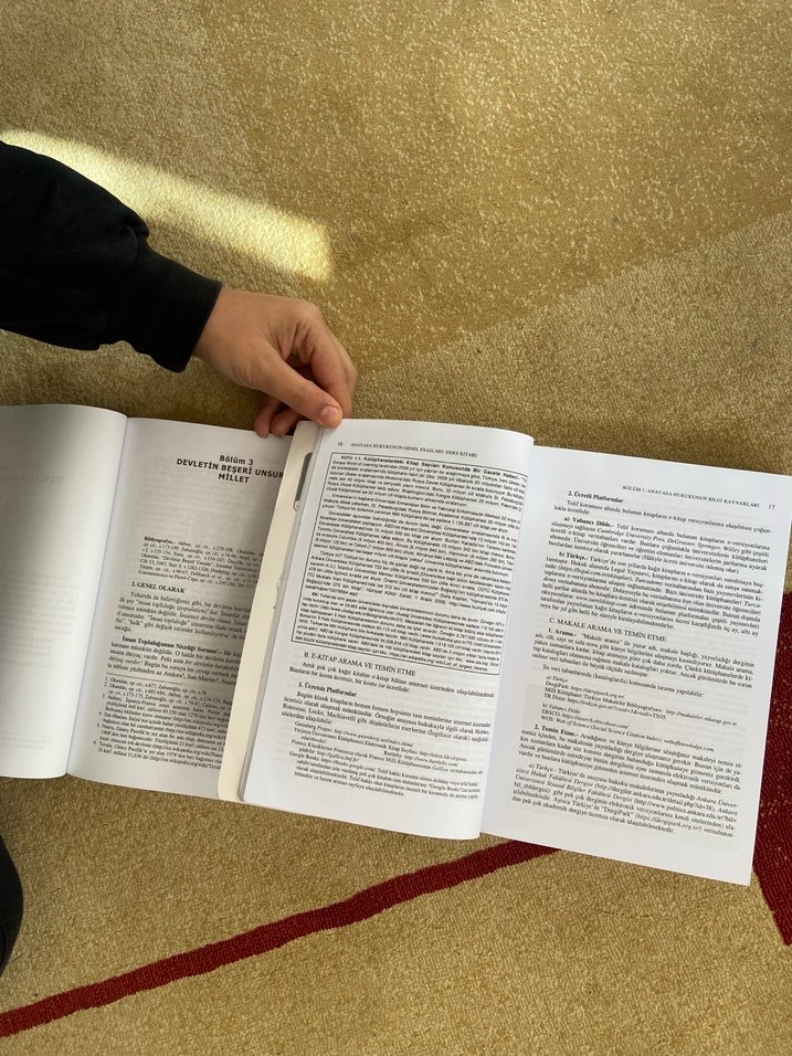 Devletin ve Anayasa Hukukunun Temel Kitapları - Görsel 2