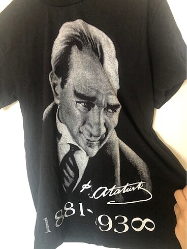 Diğer Atatürk Baskılı Tişört