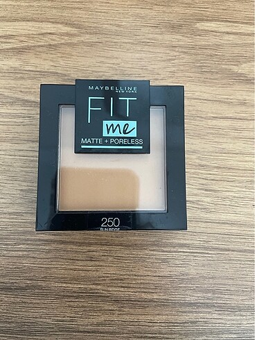 Maybelline pudra