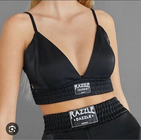 s Beden siyah Renk Bershka yandan düğmeli pantolon büstiyer takım