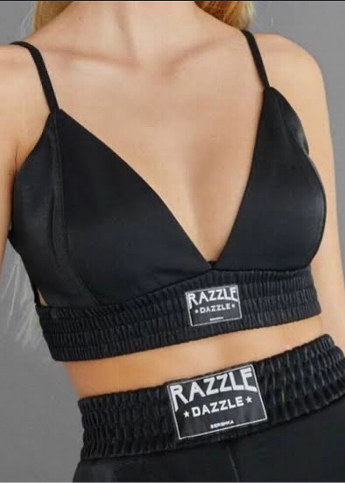 Bershka yandan düğmeli pantolon büstiyer takım - Görsel 4