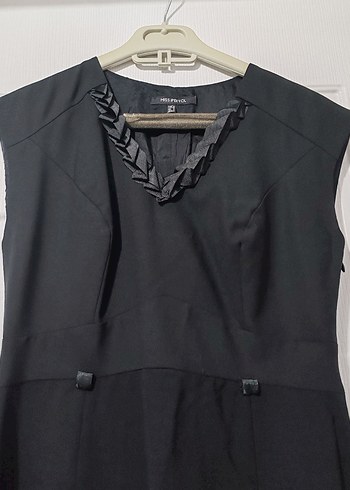 Siyah V Yakalı Kemerli Uzun Elbise - Görsel 3