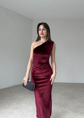 Bordo Drapeli Tek Omuz Uzun Elbise