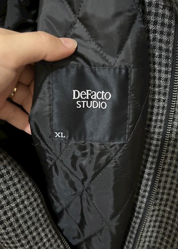 Gri Düğmeli Erkek Midi Kaban - Görsel 3