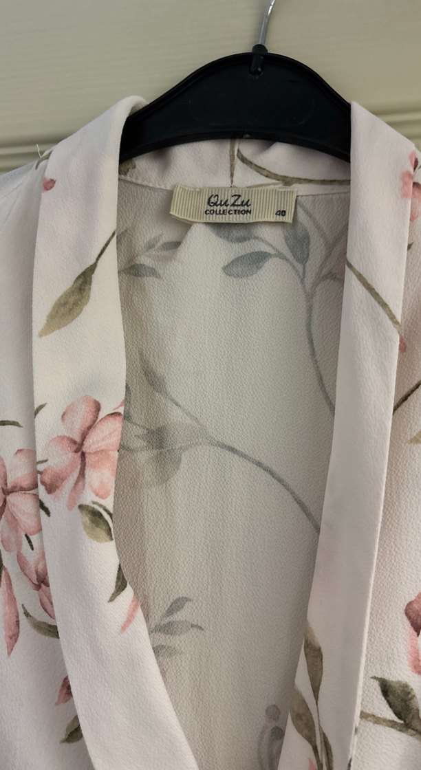 Çiçek Desenli Drapeli Hamile Bluzu - Görsel 2