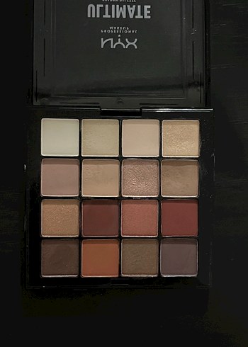 NYX Ultimate Göz Farı Paleti - Koyu Bej Tonları