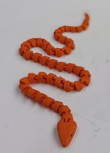 3boyutlu hareketli yılan oyuncak