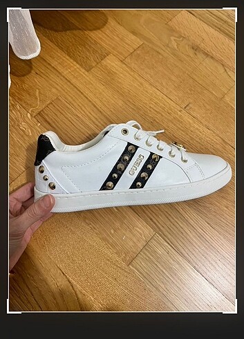 36 Beden Guess sneaker