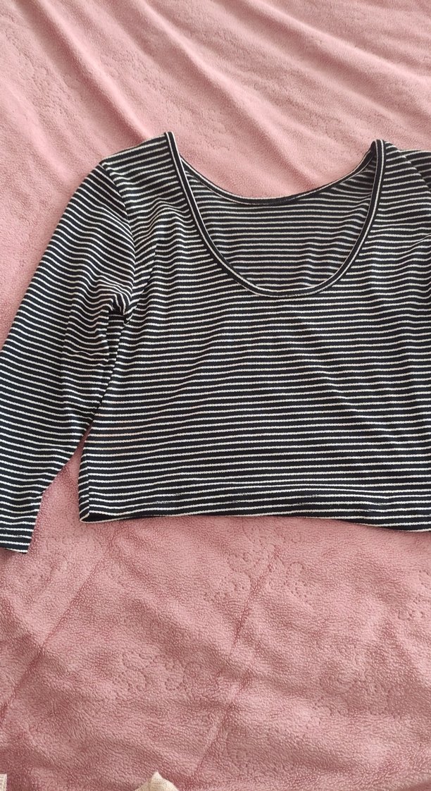 Uzun Kollu Çizgili Kadın Crop - Görsel 3