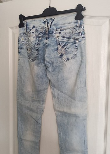 Desenli Kadın Kot Pantolon - Görsel 3