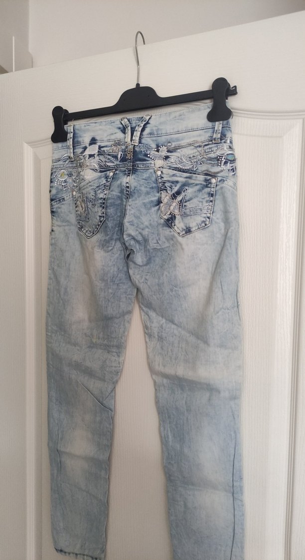 Desenli Kadın Kot Pantolon - Görsel 3