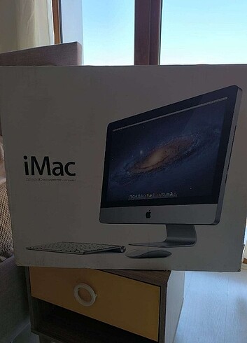 iMac bilgisayar 21.5 inch