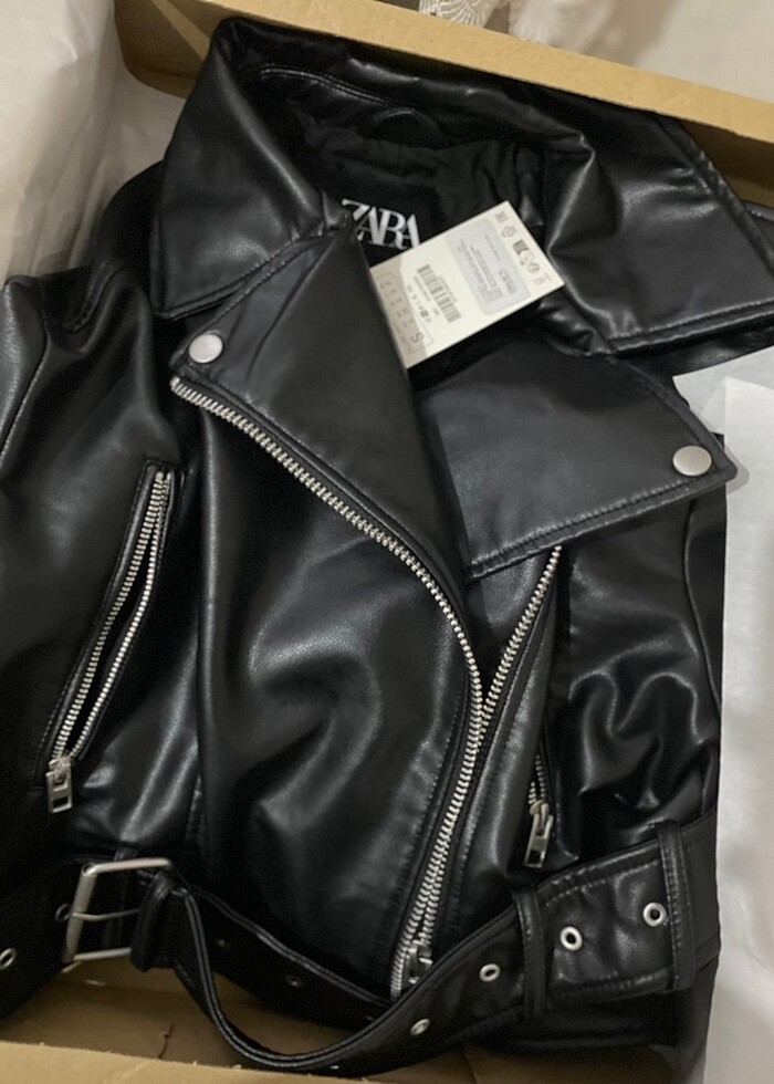 Zara suni deri crop biker ceket - Görsel 3