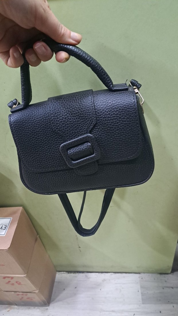 Siyah Deri Kadın Omuz Çantası - Görsel 2