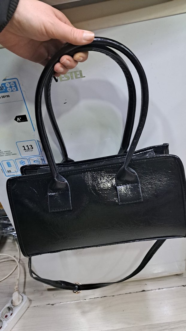 Siyah Parlak Yılan Desenli Deri Kadın Çanta - Görsel 2