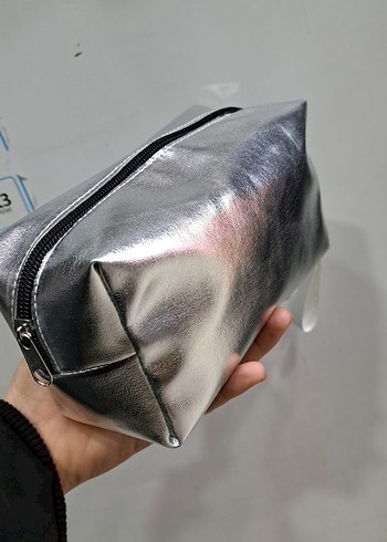 Gri Kadın Makyaj Çantası - Görsel 3