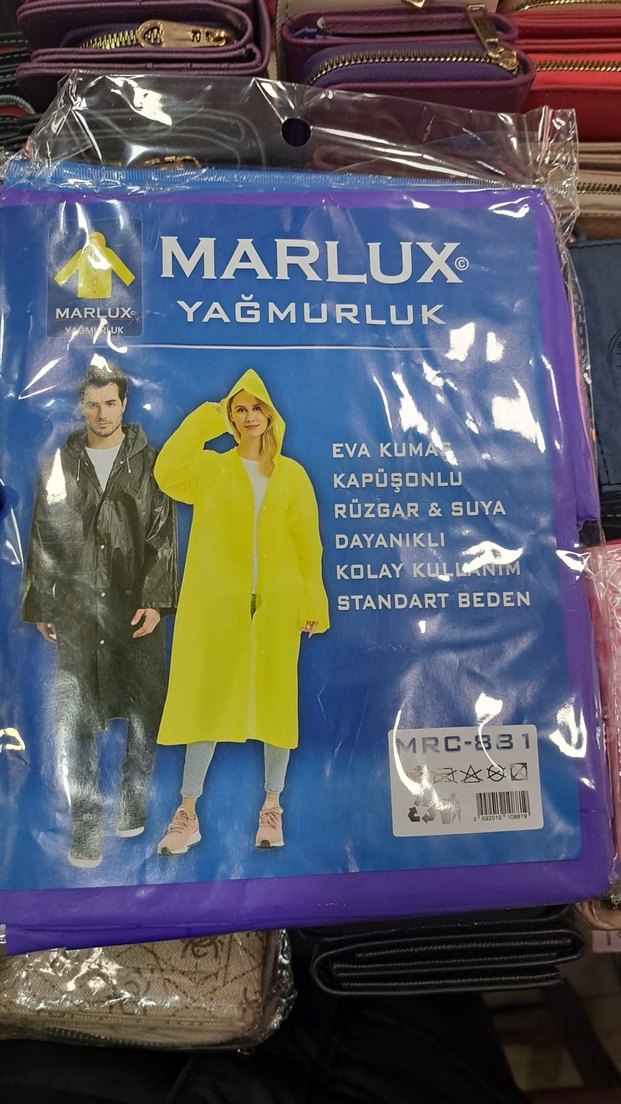 Kapüşonlu Transparan Yağmurluk - Görsel 5