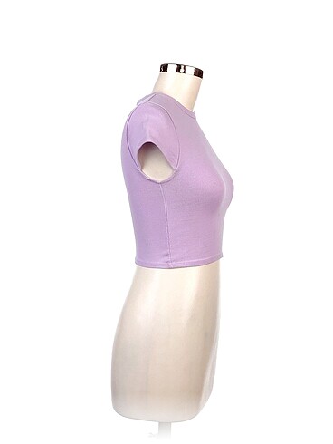 Bershka T-shirt %70 İndirimli. - Görsel 2