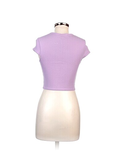 Bershka T-shirt %70 İndirimli. - Görsel 3